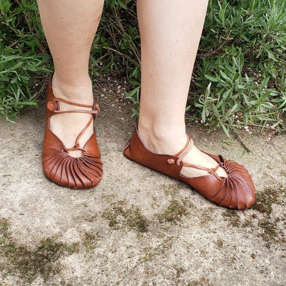 "Sun" Sandals in VEG-TANNED Leather / Custom-Made Barefoot-Shoes