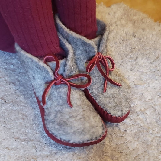 Winter house boots for children