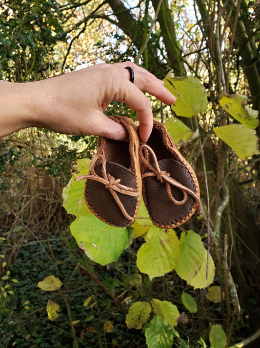 "Baby and Kids" Moccasins VIDEO + PDF Tutorial with Printable Patterns Earthingmoccasins