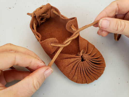 "Sun Sandals for Kids" VIDEO + PDF Tutorial with Printable Patterns Earthingmoccasins