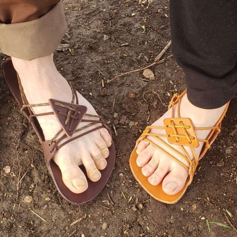 Minimalist Leather Sandals for Men and Women - Custom-Made Barefoot Sandals