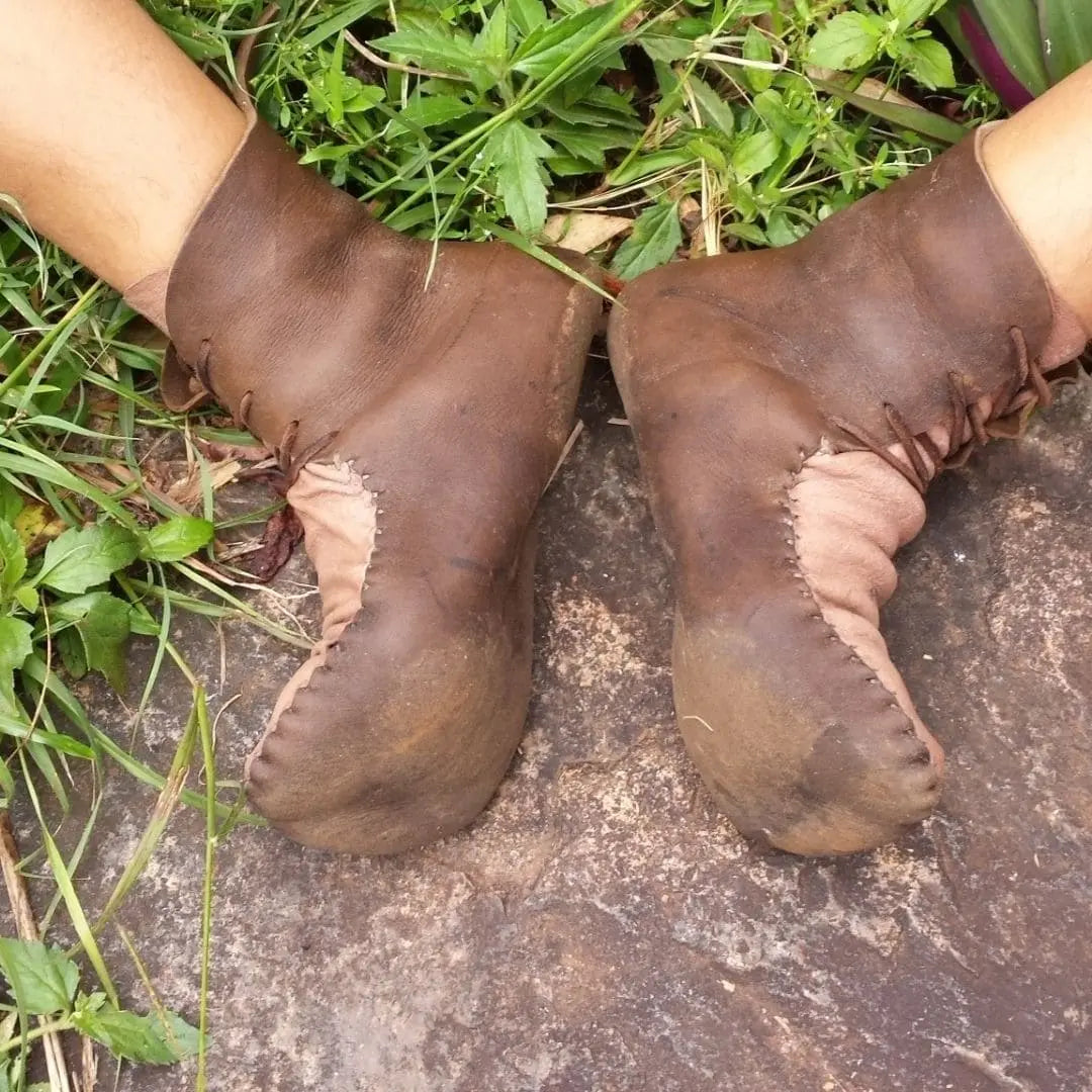 "Laced-Up Boots" / Custom-Made Barefoot-Boots Earthingmoccasins