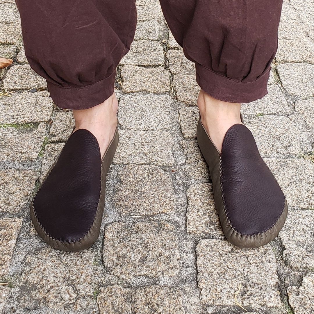 "Leaf" Moccasins / Custom-Made Barefoot-Shoes Earthingmoccasins