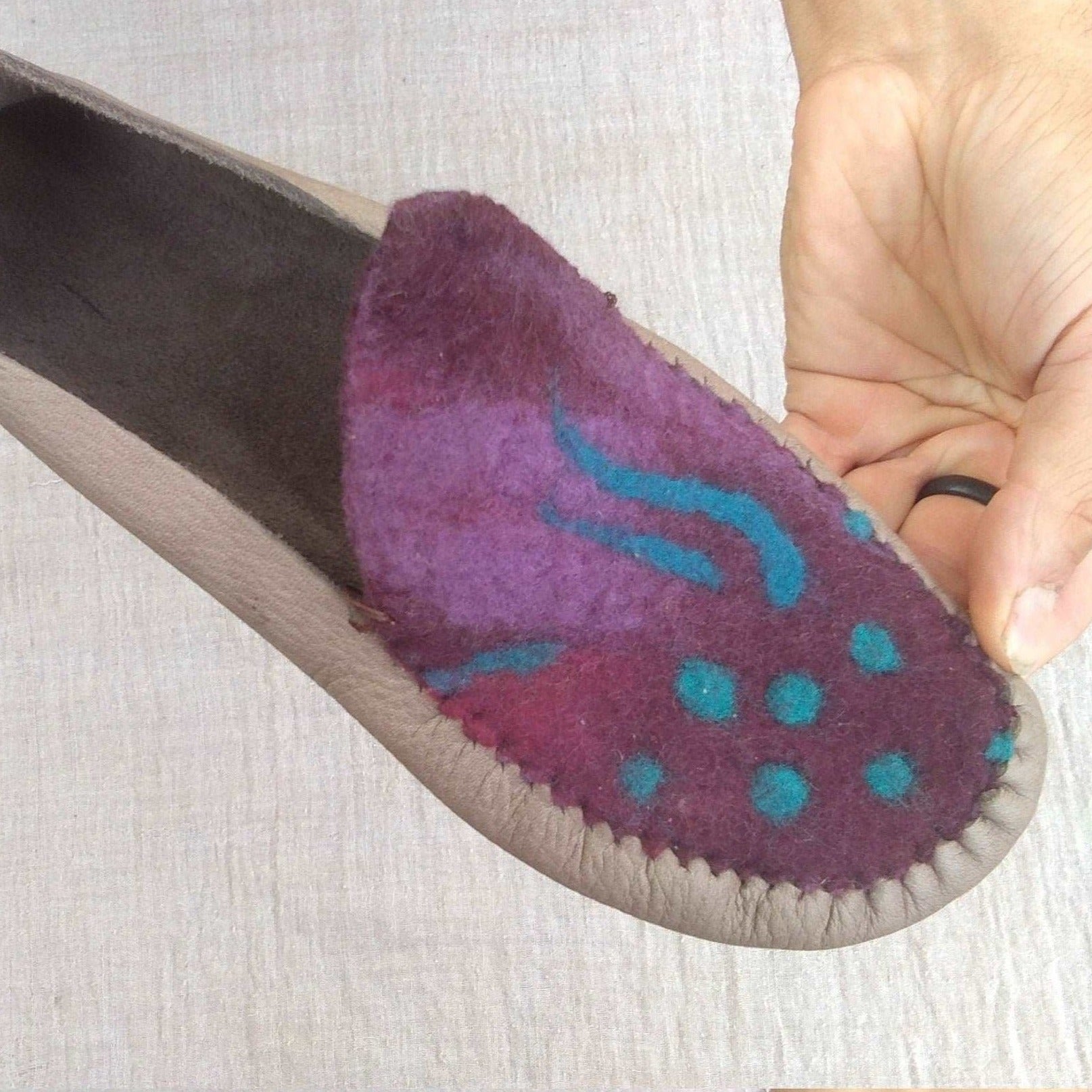 Felt & Leather Barefoot-Shoes / Custom-Made Size 37-39 EU / 6-8 US Earthingmoccasins